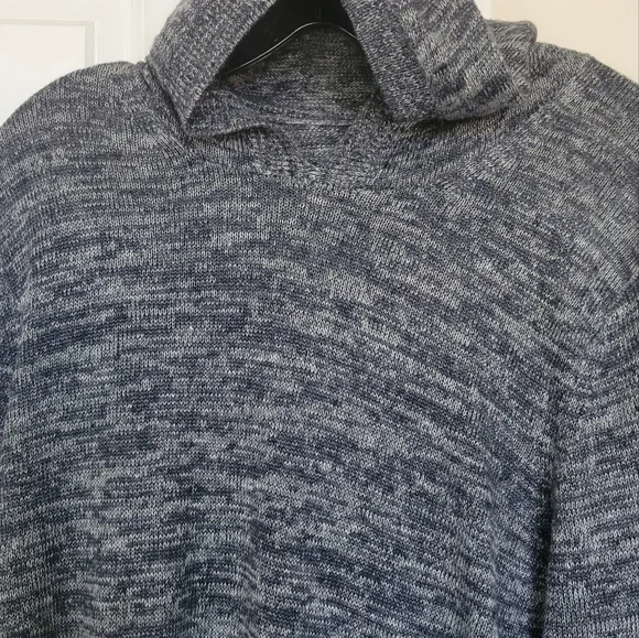 Vince men's hoody, TAG IS MISSING. size is medium but may fit a slightly larger - Picture 1 of 6
